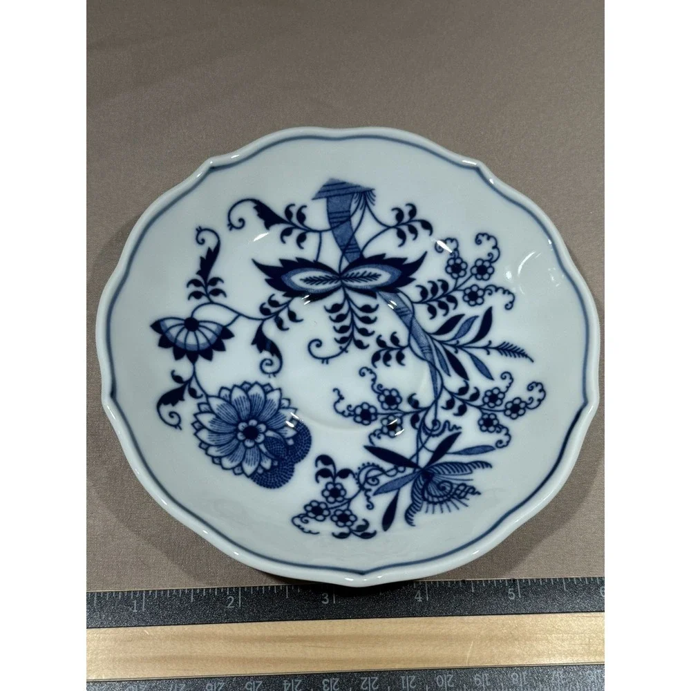 Vintage Blue Onion Pattern‎ Saucer  Blue Danube/Japan, 5.5